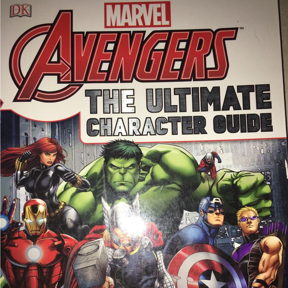 Marvel Avengers- The Ultimate Character Guide, expanded edition 2015
